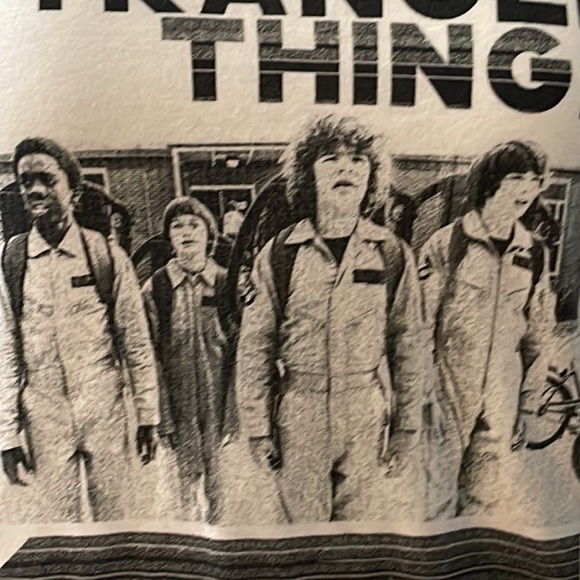 Stranger Things Netflix 3/4 Sleeve Ladies Tee T-Shirt Small Medium - Picture 2 of 6